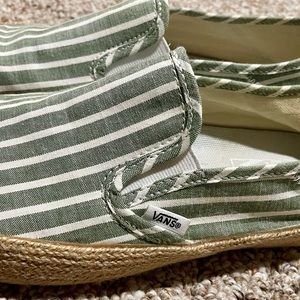 EUC Men’s Ultra Cush Vans Slip On Size 8